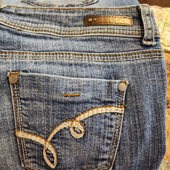 Vintage LEI Sophia Hiphugger Flare Med Blue Embroidered Jeans Winter Bohemian - Picture 10 of 12